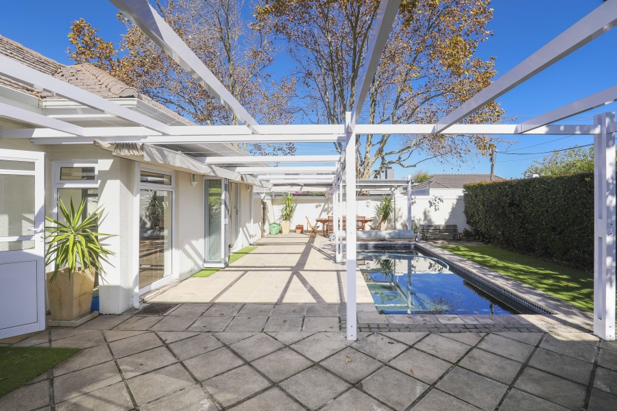 4 Bedroom Property for Sale in Claremont Western Cape